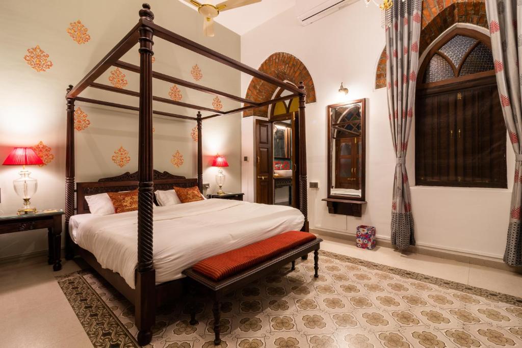 Вадодара: Madhav Bagh - Royal Heritage Stay