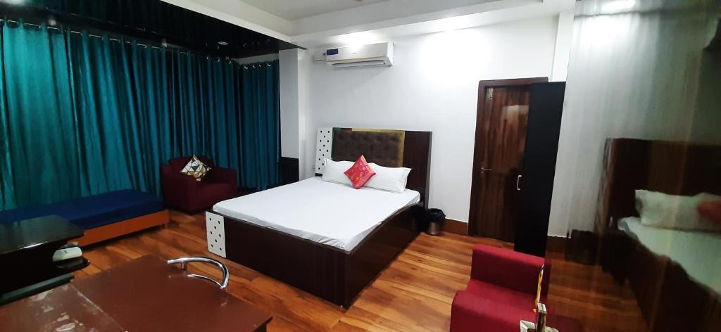 Гувахати: THE PALM SUITES , Luxury Rooms Suites INCREDIBLE NORTHEAST TOURISM