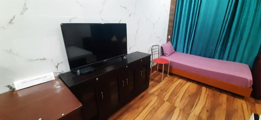 Гувахати: THE PALM SUITES , Luxury Rooms Suites INCREDIBLE NORTHEAST TOURISM