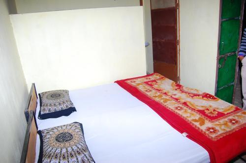 Джайсалмер: Rajwadi Desert Home Stay