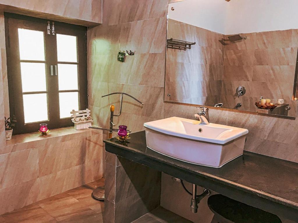 Чамба: 03 Bedroom Cottage