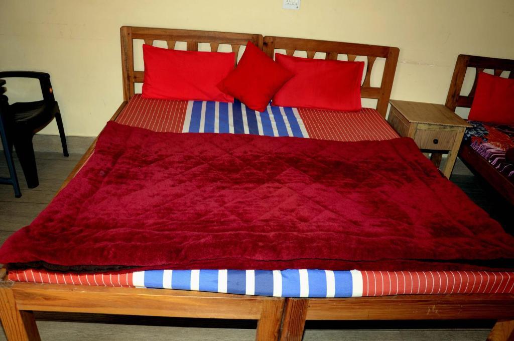 Альмора: Rajveer Guest House