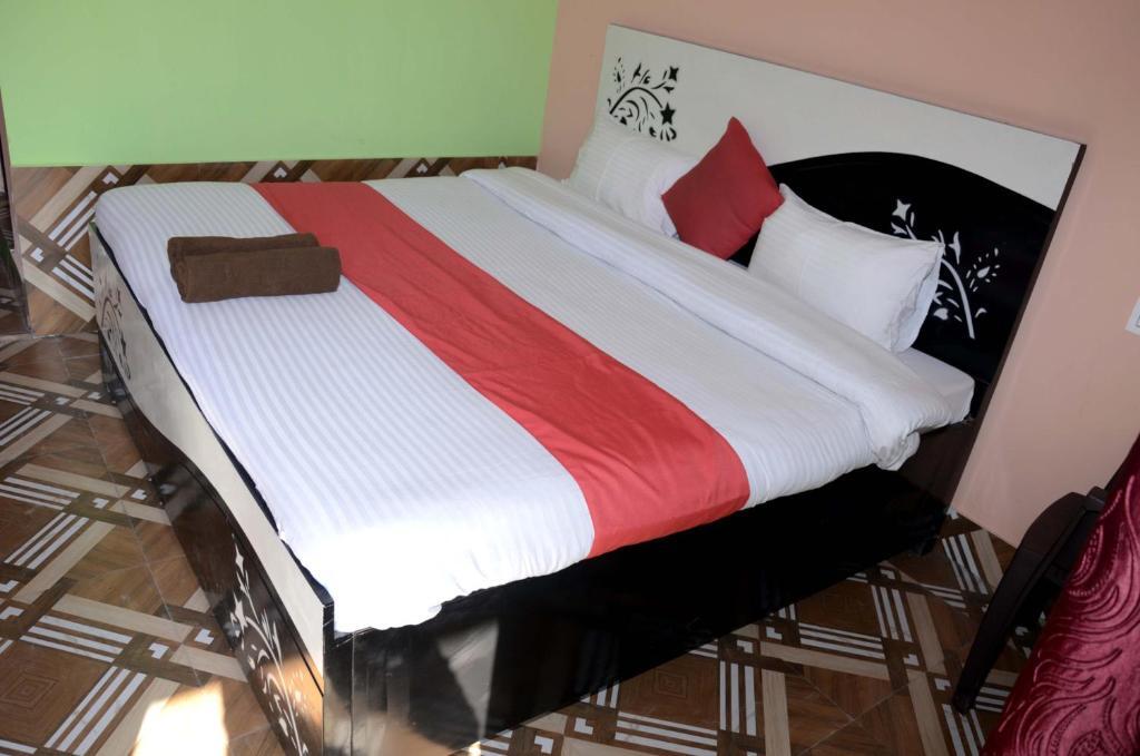 Альмора: Rajveer Guest House