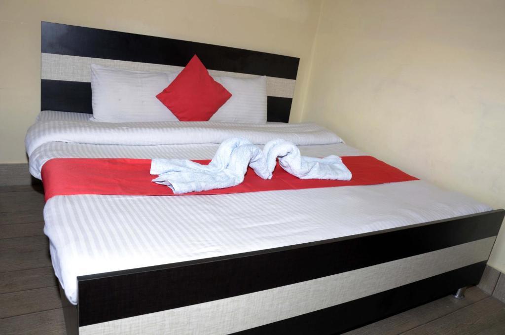 Альмора: Rajveer Guest House
