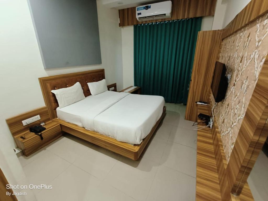 Гандхинагар: Hotel Asopalav