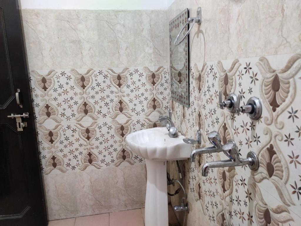 Чамба: Jagdarshan Guest House