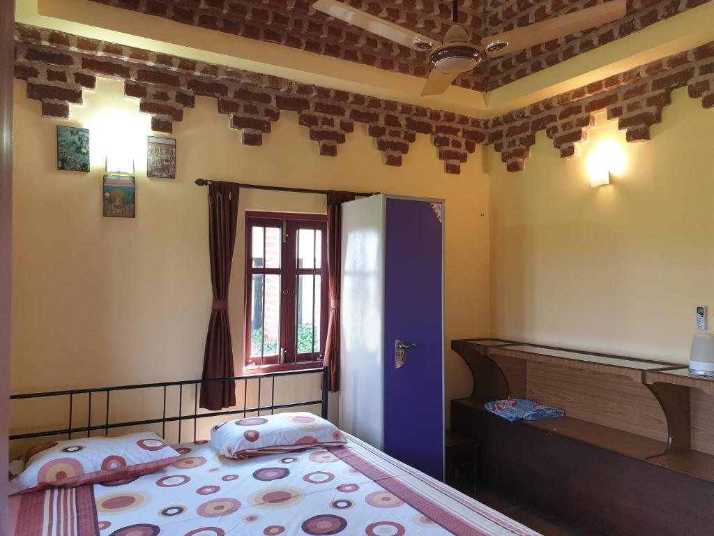 Болпур: Shantiniketan Bungalow