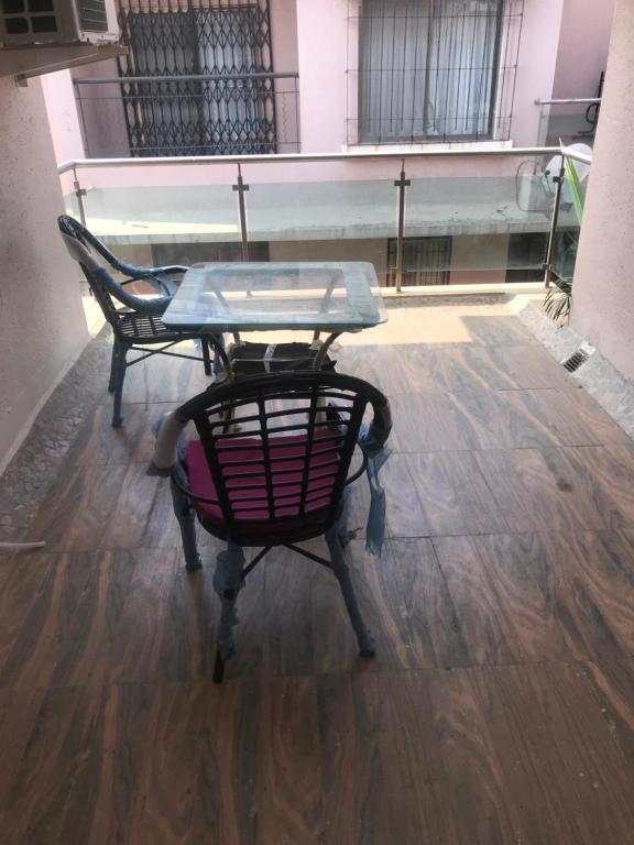 Лонавала: Gurukrupa 3 bhk Bunglow WITH PVT POOL Lonavala , Tungarli , Best location , Hill top