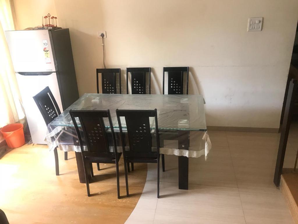 Лонавала: Gurukrupa 3 bhk Bunglow WITH PVT POOL Lonavala , Tungarli , Best location , Hill top