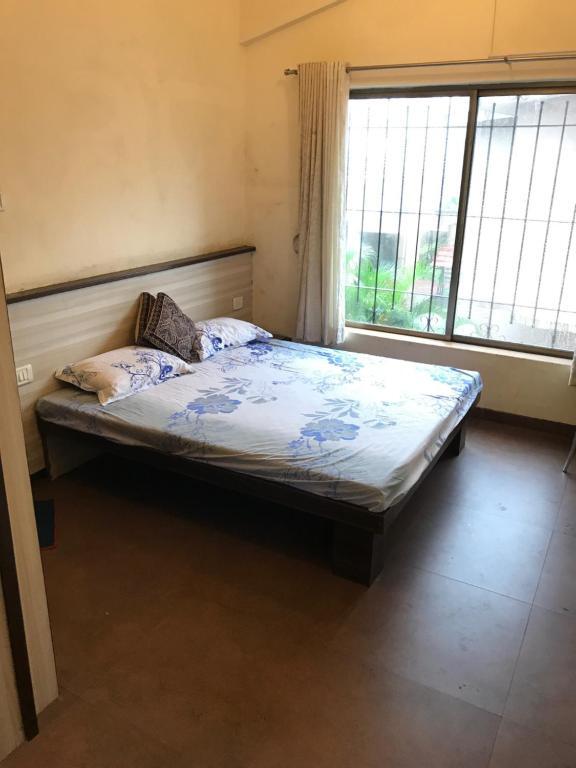 Лонавала: Gurukrupa 3 bhk Bunglow WITH PVT POOL Lonavala , Tungarli , Best location , Hill top