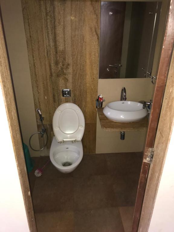 Лонавала: Gurukrupa 3 bhk Bunglow WITH PVT POOL Lonavala , Tungarli , Best location , Hill top