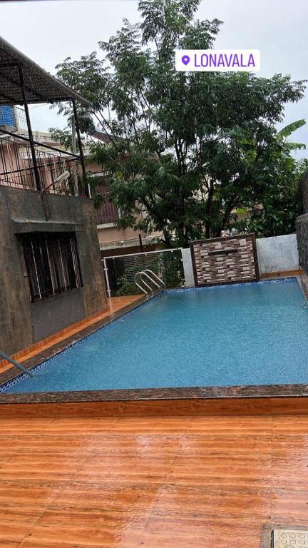 Лонавала: Gurukrupa 3 bhk Bunglow WITH PVT POOL Lonavala , Tungarli , Best location , Hill top