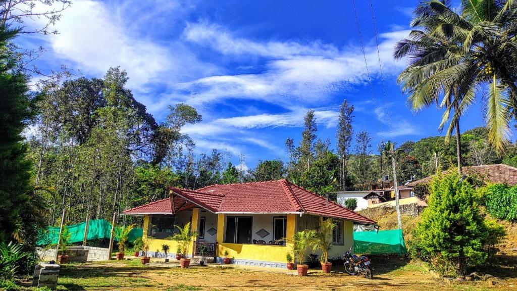 Кушалнагар: Sunrise Holiday Home