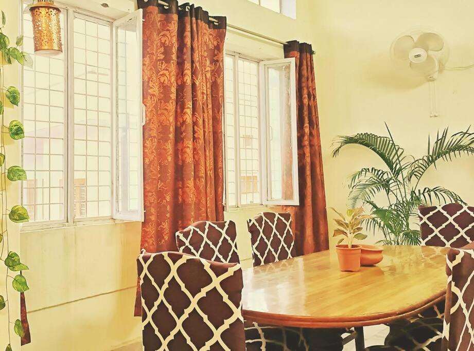 Дехрадун: Independent House - 3BHK
