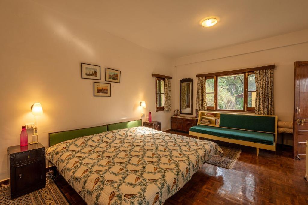 Массури: Lyn Eden - 3bhk villa near Company Garden by Roamhome