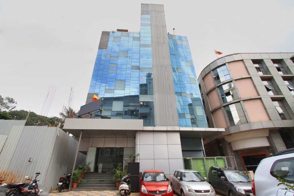 Бангалор: OYO 7361 Meenal Hotel