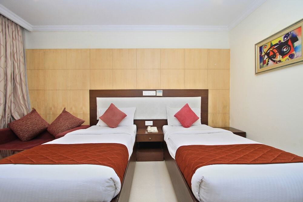 Бангалор: OYO 7361 Meenal Hotel