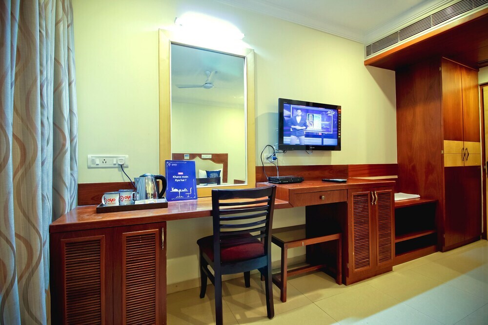 Бангалор: OYO 7361 Meenal Hotel