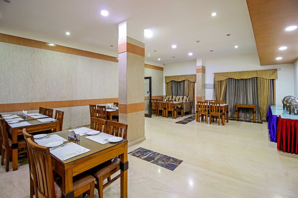 Бангалор: OYO 7361 Meenal Hotel