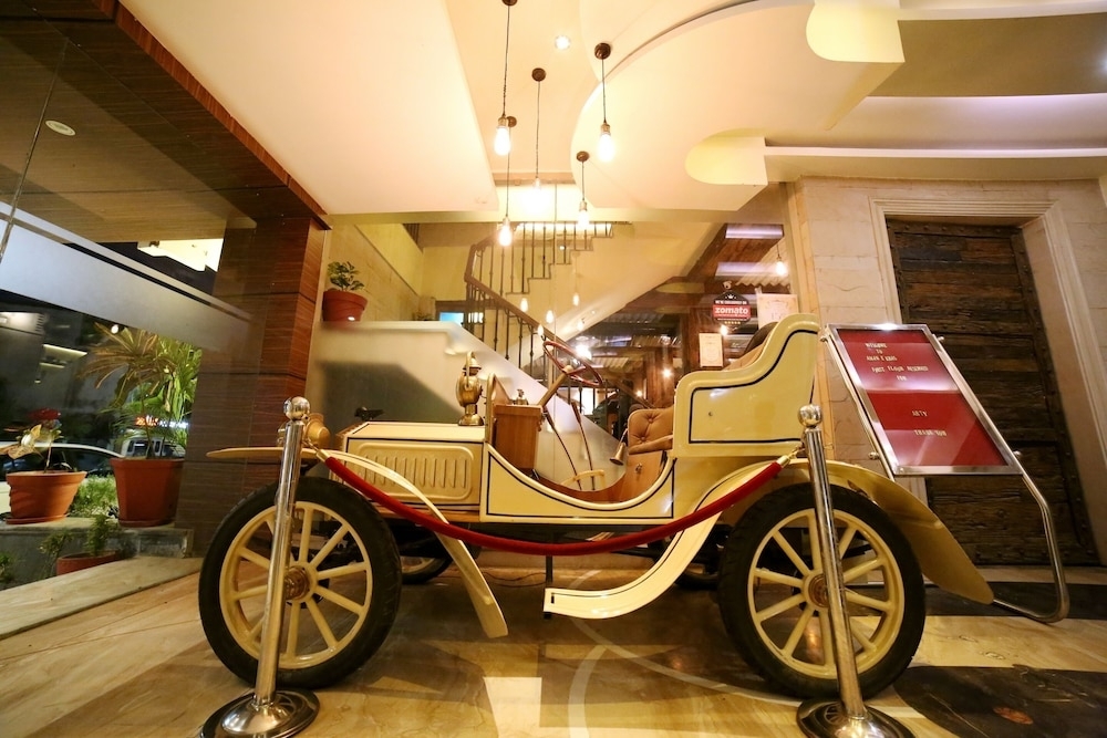 Варанаси: New Hotel Broadway