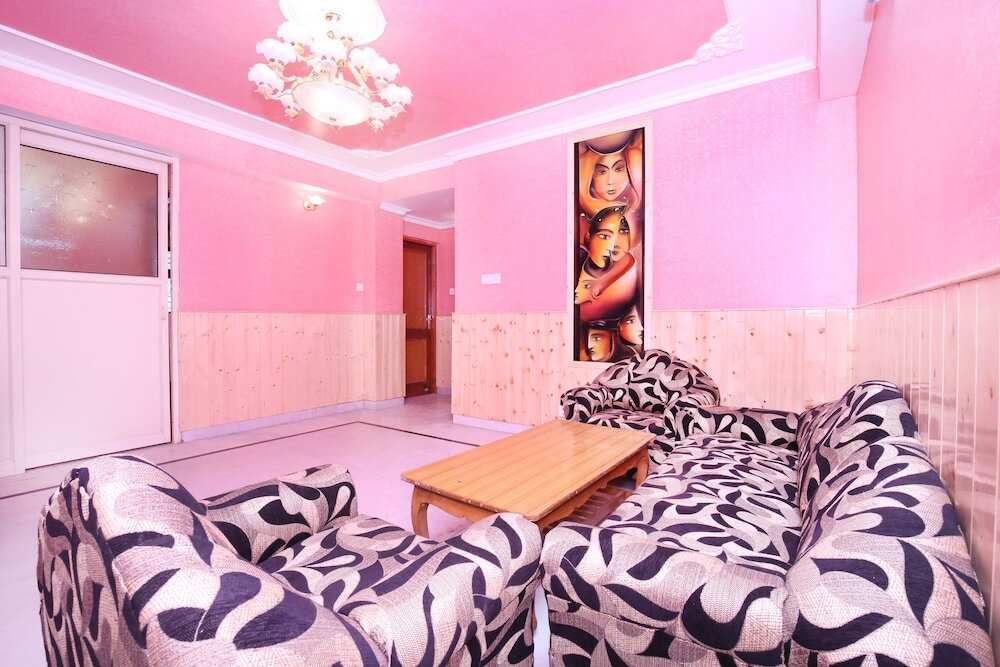 Шимла: OYO 10411 Home Studio Panthaghati