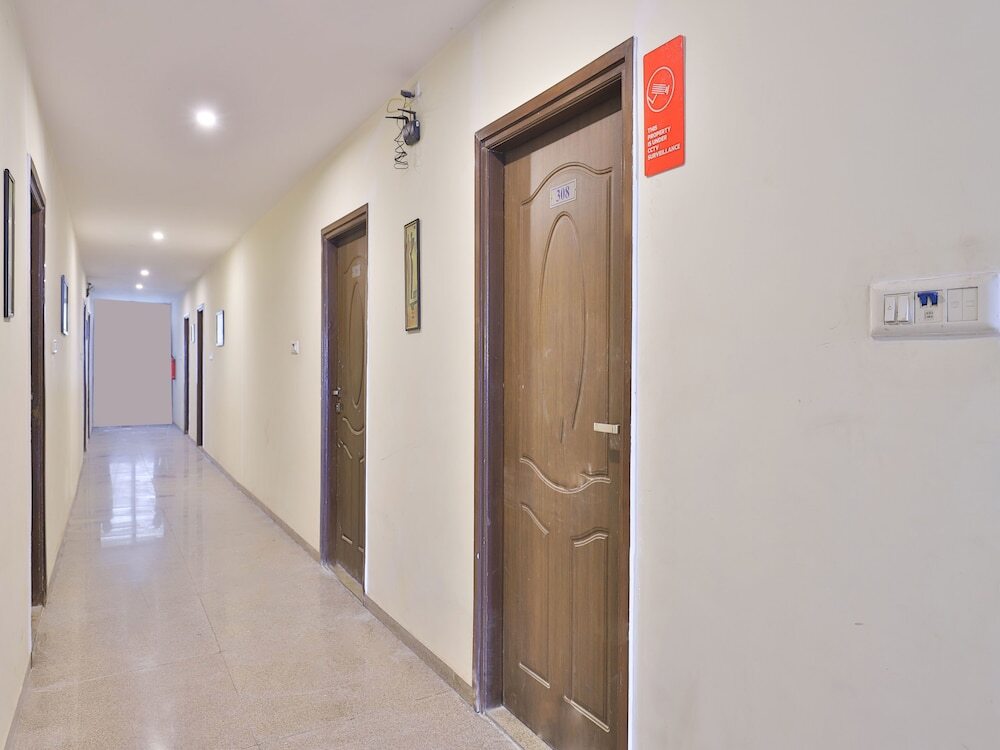 Ахмедабад: OYO 11718 Hotel Orion Apartments