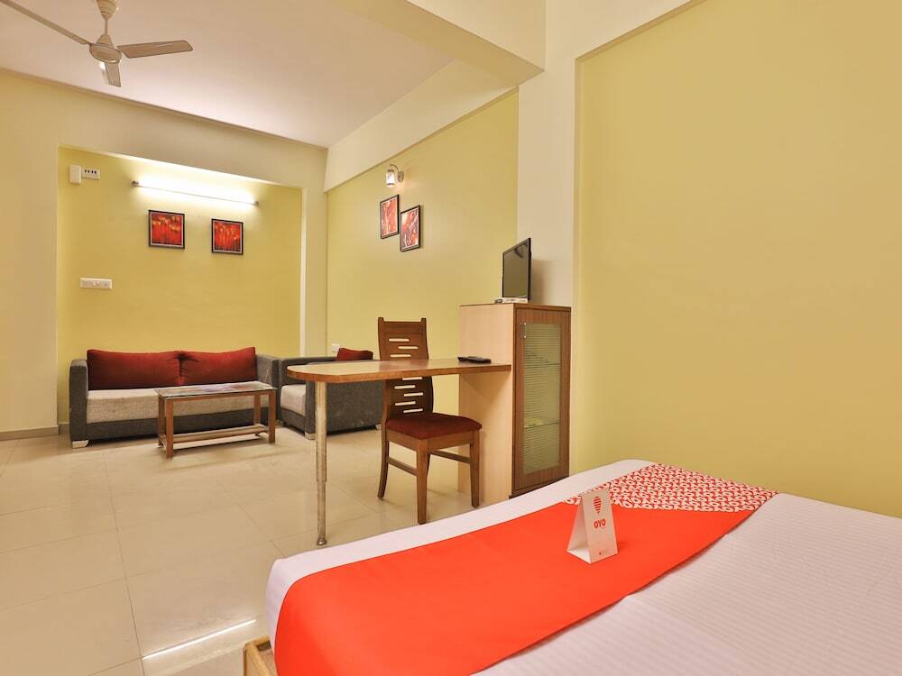 Ахмедабад: OYO 11718 Hotel Orion Apartments
