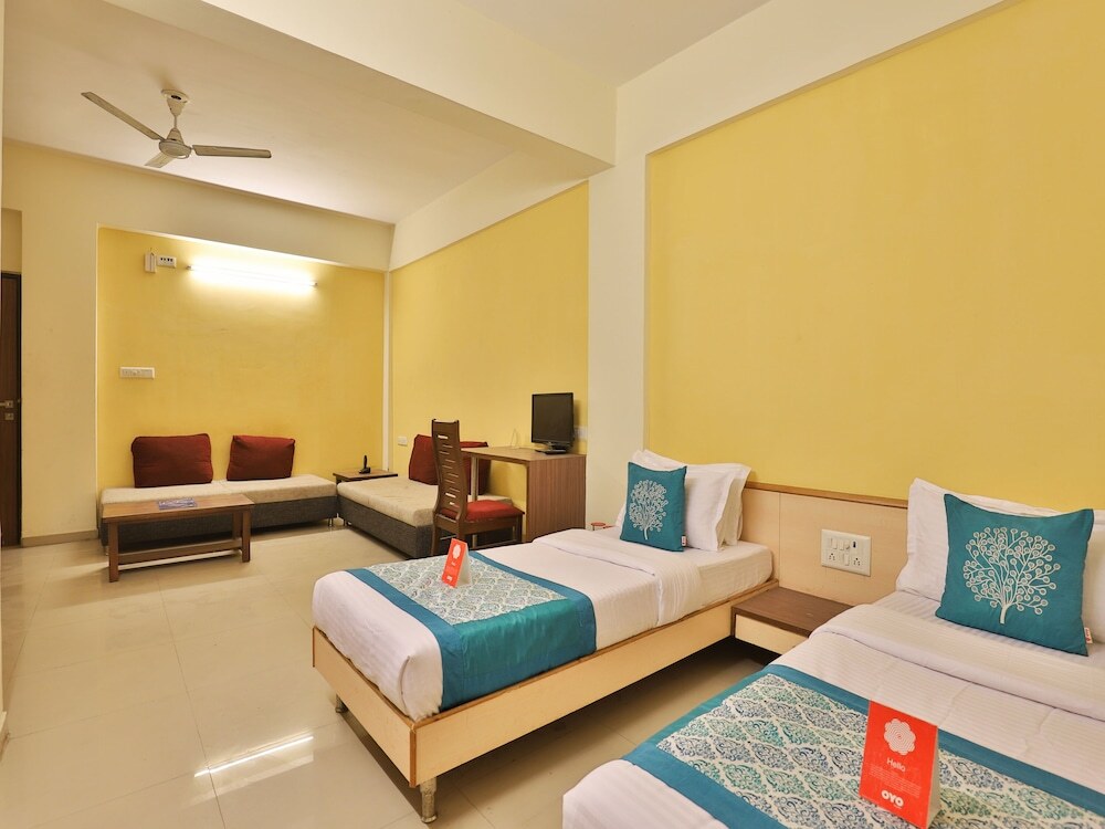 Ахмедабад: OYO 11718 Hotel Orion Apartments