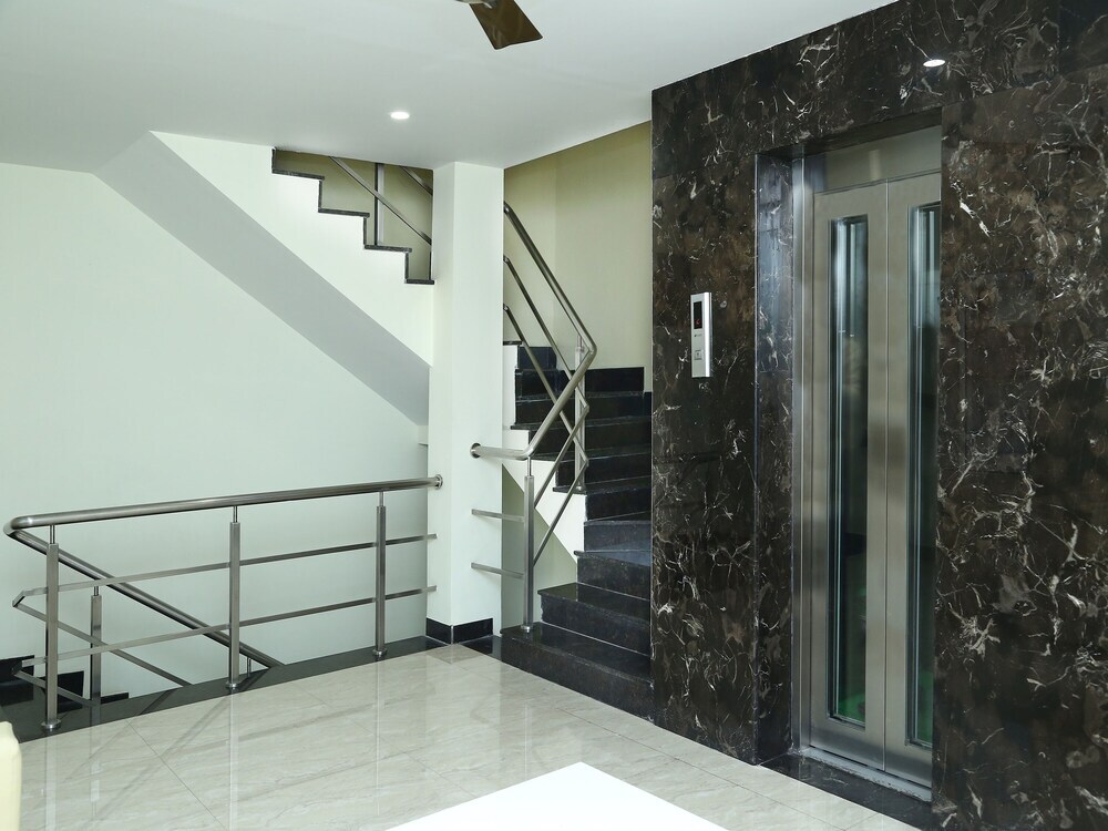 Гунтур: Ostin Viceroy Grand