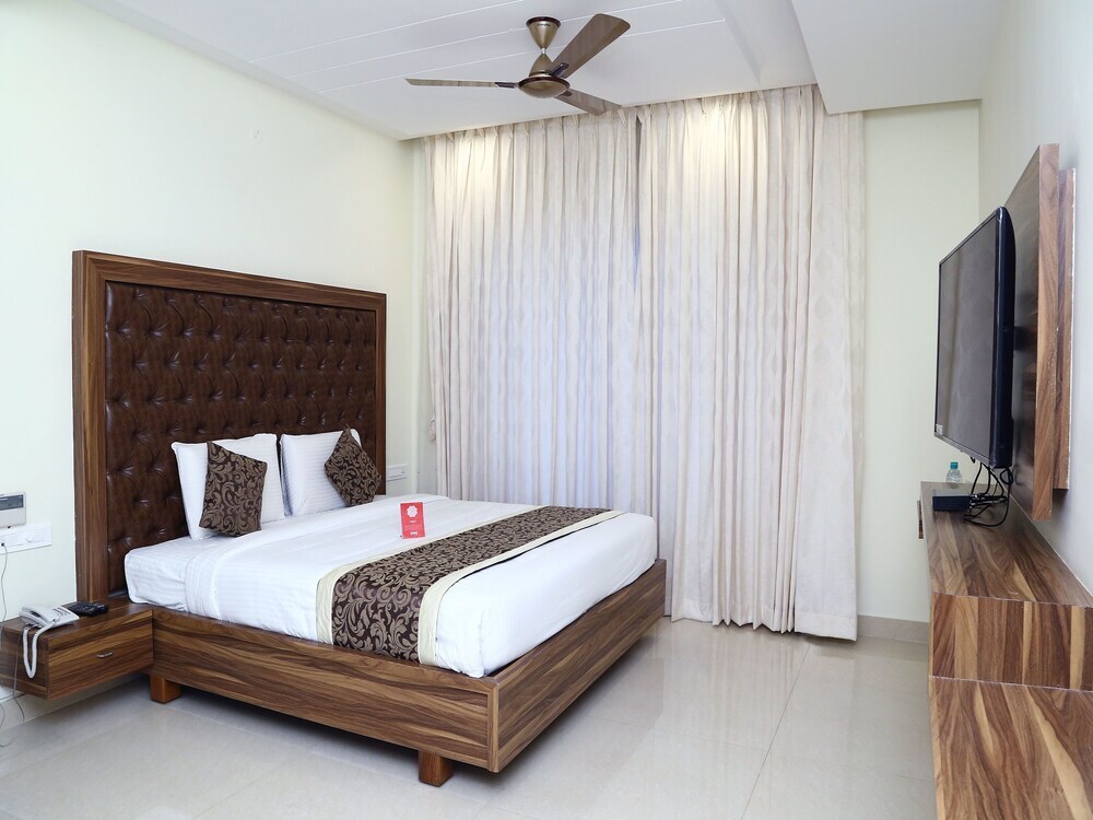 Гунтур: Ostin Viceroy Grand