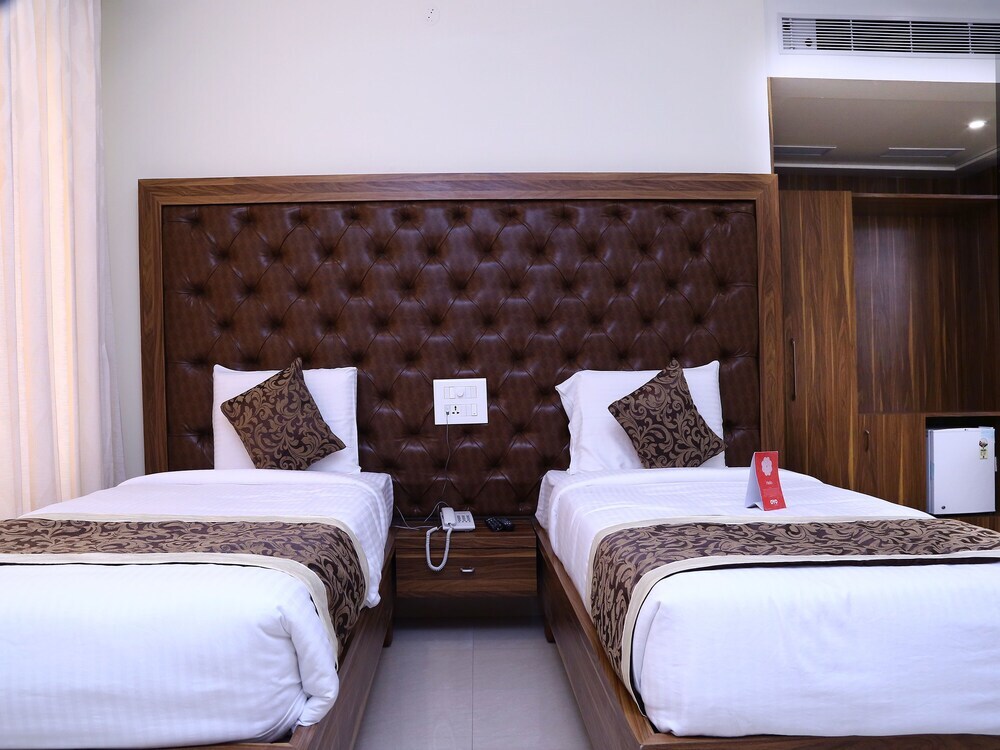 Гунтур: Ostin Viceroy Grand