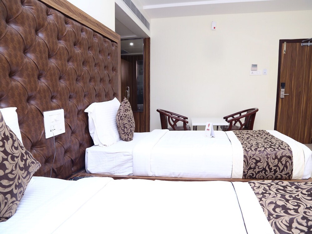 Гунтур: Ostin Viceroy Grand