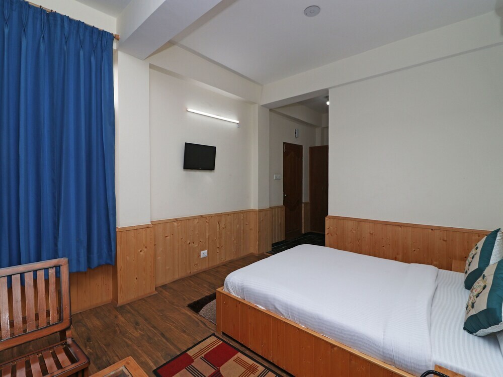 Манали: OYO 13697 Home Exotic Hill View Studio Naggar Road