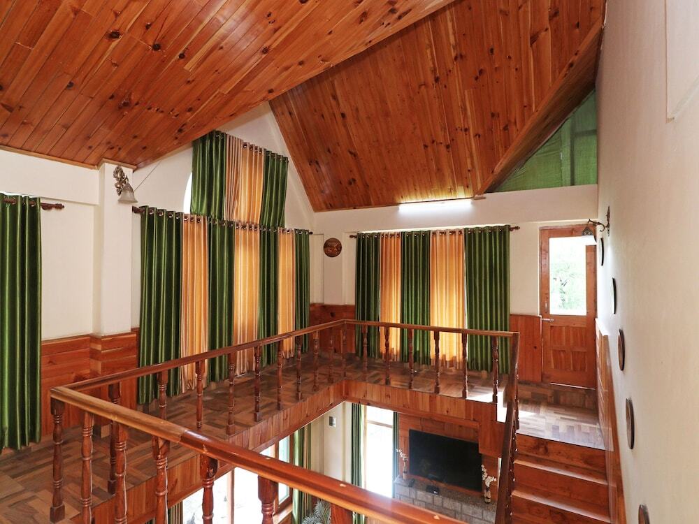 Манали: OYO 13715 Home Exotic River View Naggar Road