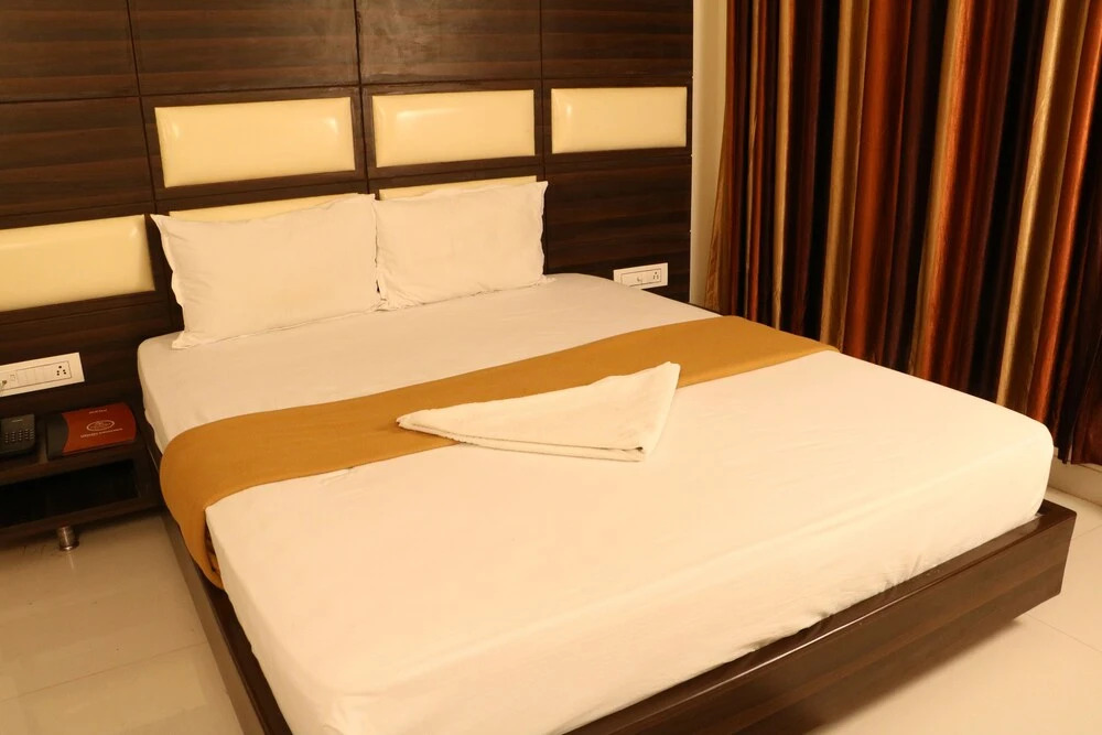 Тхане: Hotel Grand Residency