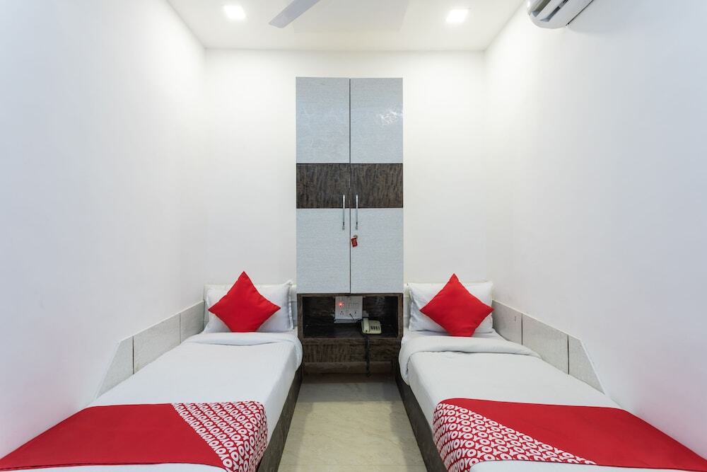 Индаур: OYO 22688 Hotel Shivrattan