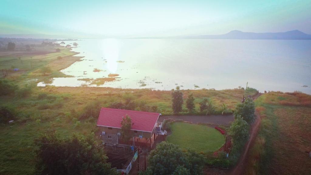 Нашик: Lake View Holiday Villa Near Sula Wine Yard With 3 BdRms