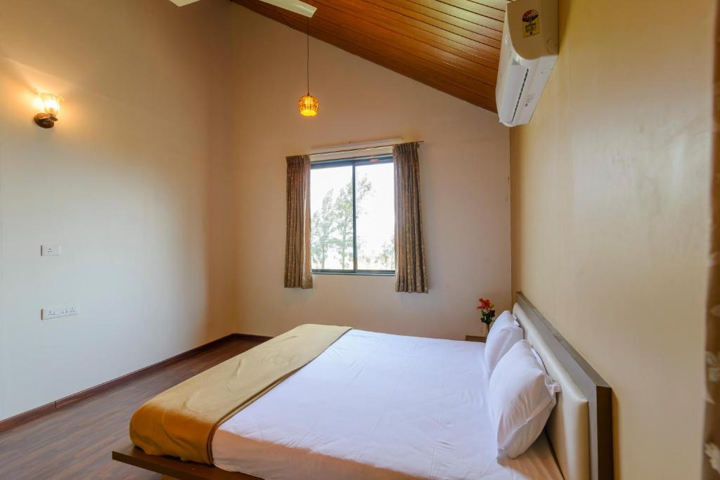 Нашик: Lake View Holiday Villa Near Sula Wine Yard With 3 BdRms