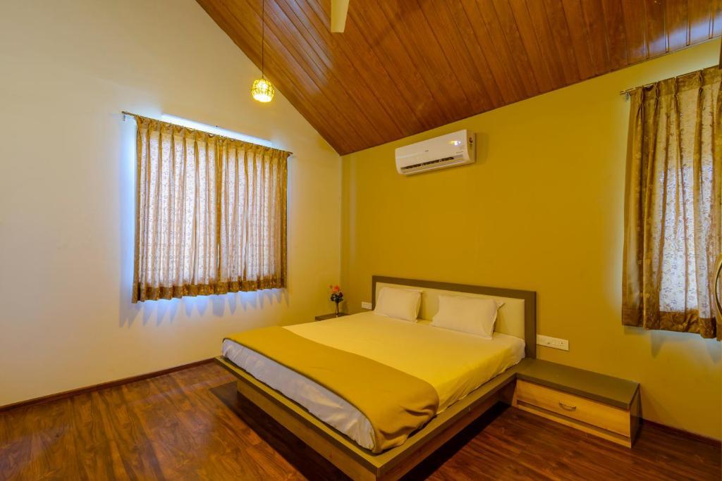 Нашик: Lake View Holiday Villa Near Sula Wine Yard With 3 BdRms