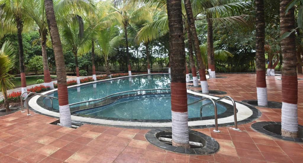 Нашик: Lake View Holiday Villa Near Sula Wine Yard With 3 BdRms