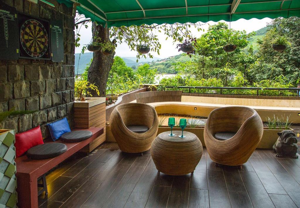 Амби Вэлли Сити: Lavasa Luxury Deck Apartment
