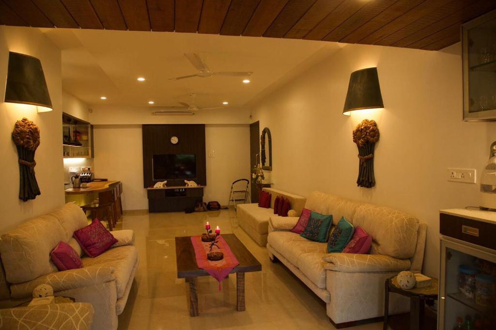 Амби Вэлли Сити: Lavasa Luxury Deck Apartment