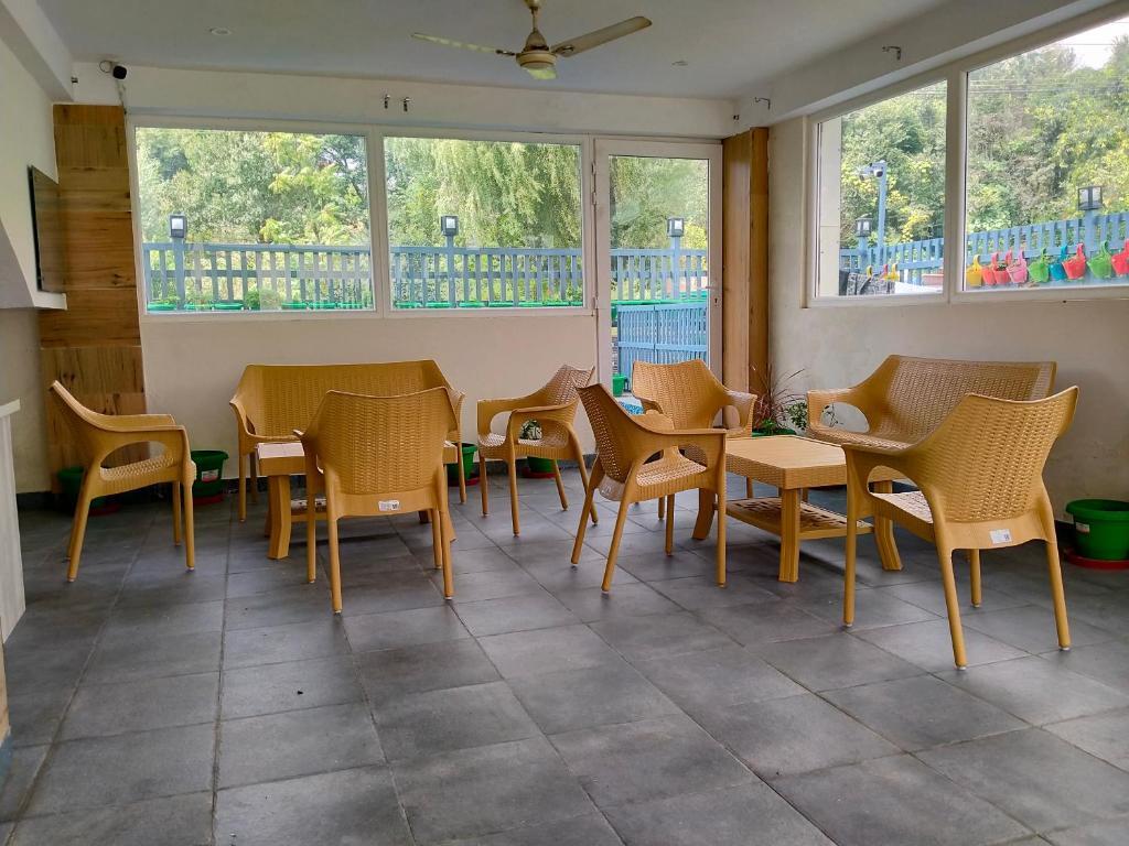 Кангра: Luxury Low Cost Rooms Dharamsala Lift Wifi 5G
