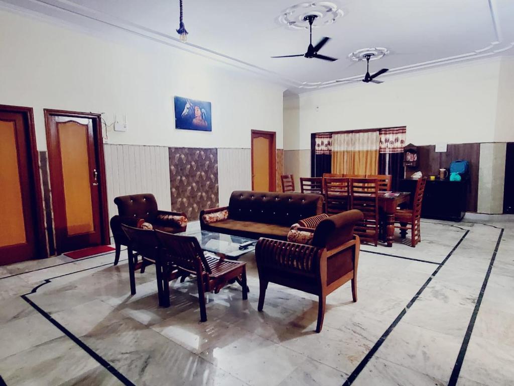 Амритсар: Royal estate villa