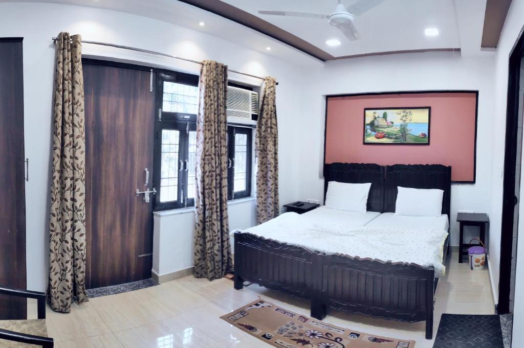 Агра: Agra Homestay, Stay 1KM Walking Distance From Taj Mahal East Gate