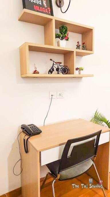 Нойда: Taj Studios-Serviced Studio Apartment(Free Bfast)