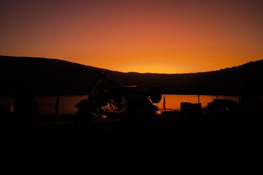 Олд-Махабалешвар: Shivar Mahu Dam Camping