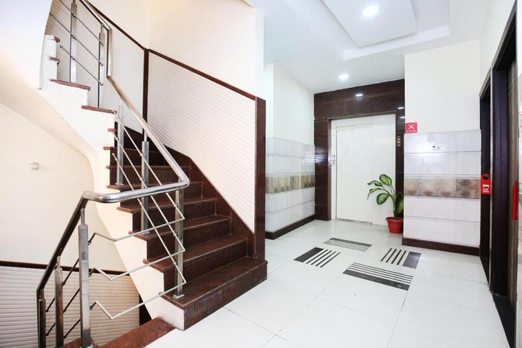 Амритсар: OYO Flagship 80719 Hotel The Queen