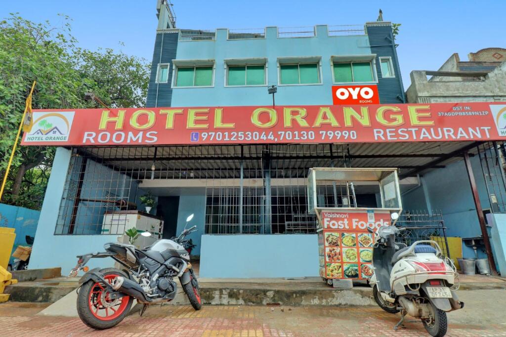 Висакхапатнам: Spot On 91078 Hotel Orange