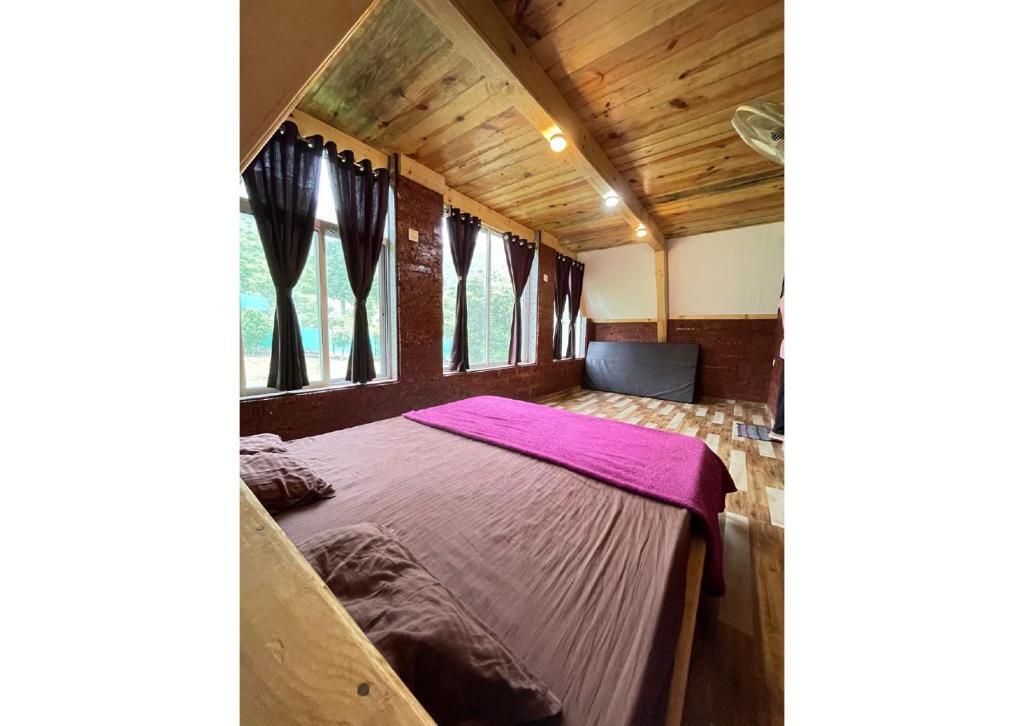 Хандала: villa GOLD 3BHK